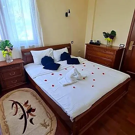 El Boutique Hotell *